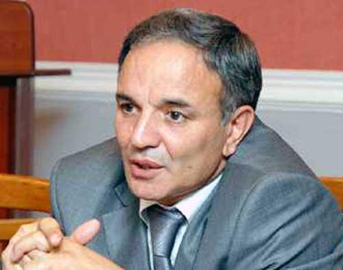 "Cəmiyyət jurnalist adına ləkə gətirənlərin hərəkətlərindən zərər görür"<b style="color:red"></b>