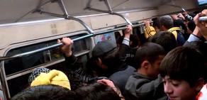 ​Bakı metrosunda sərnişin polisi döyüb<b style="color:red"></b>