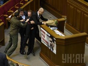 Ukraynalı deputat baş nazirə hücumu ilə bağlı açıqlama verib - <b style="color:red">Video</b>