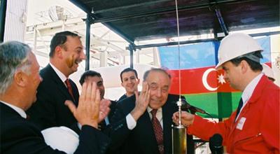 "Əsrin müqaviləsi"ndən 18 il keçir