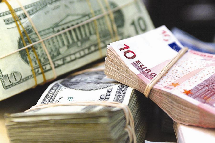 Manat dollar və avroya qarşı ucuzlaşmaqda davam edir<b style="color:red"></b>