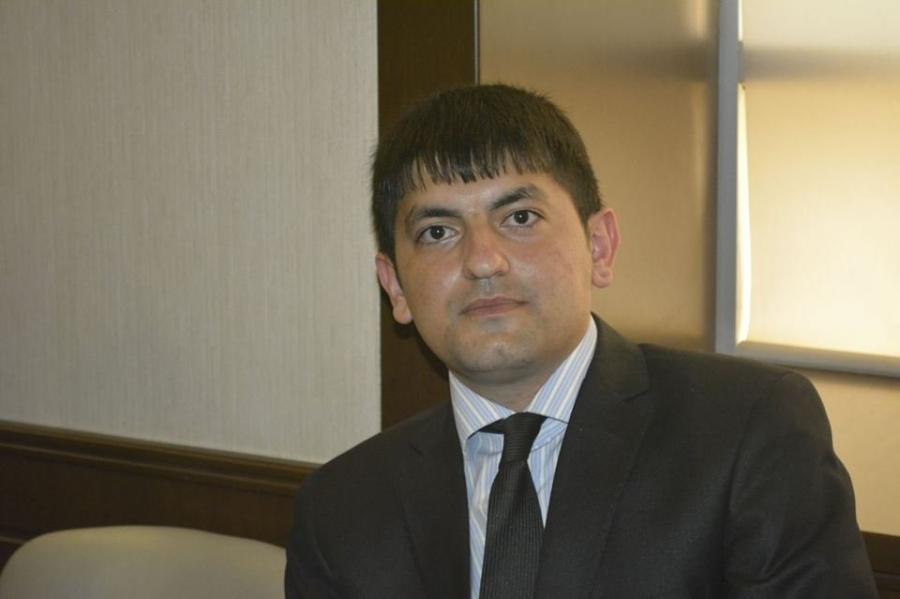 Gedirəm... - <b style="color:red">(Şeir)</b>