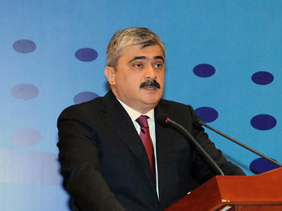 Samir Şərifov: “Özəl bankla müştəri arasında münasibətlərə niyə müdaxilə edilməlidir?"<b style="color:red"></b>