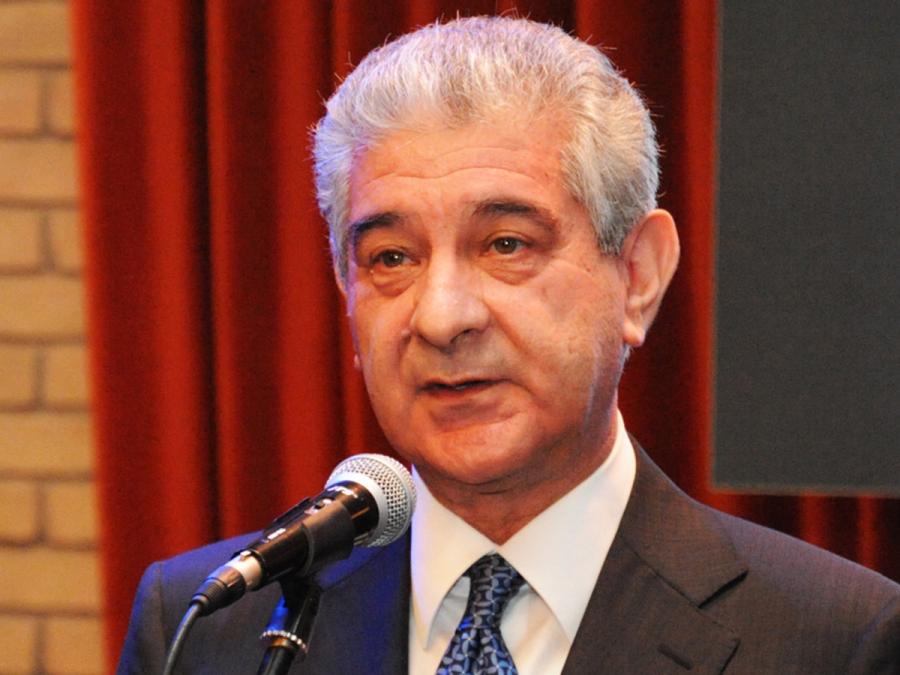 Əli Əhmədov: “Bu çətinliyin ömrü uzun olmayacaq”<b style="color:red"></b>