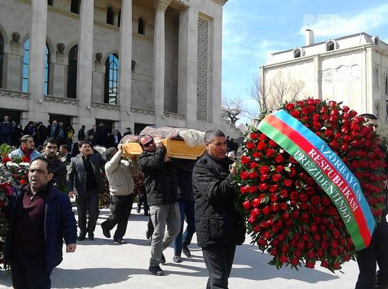 Maqsud İbrahimbəyov dəfn edildi<b style="color:red"></b>