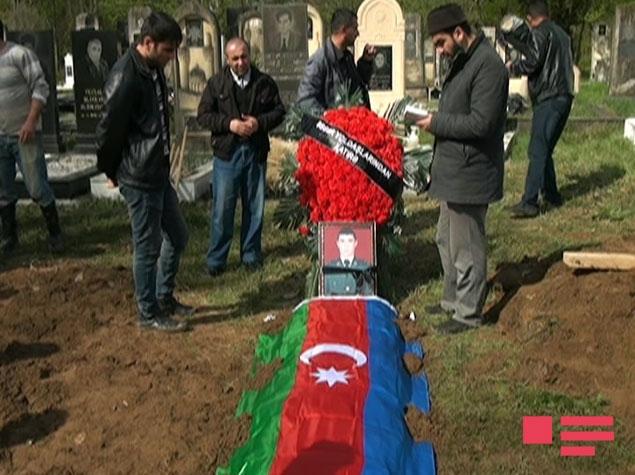 Şəhid zabit dəfn edildi<b style="color:red"></b>