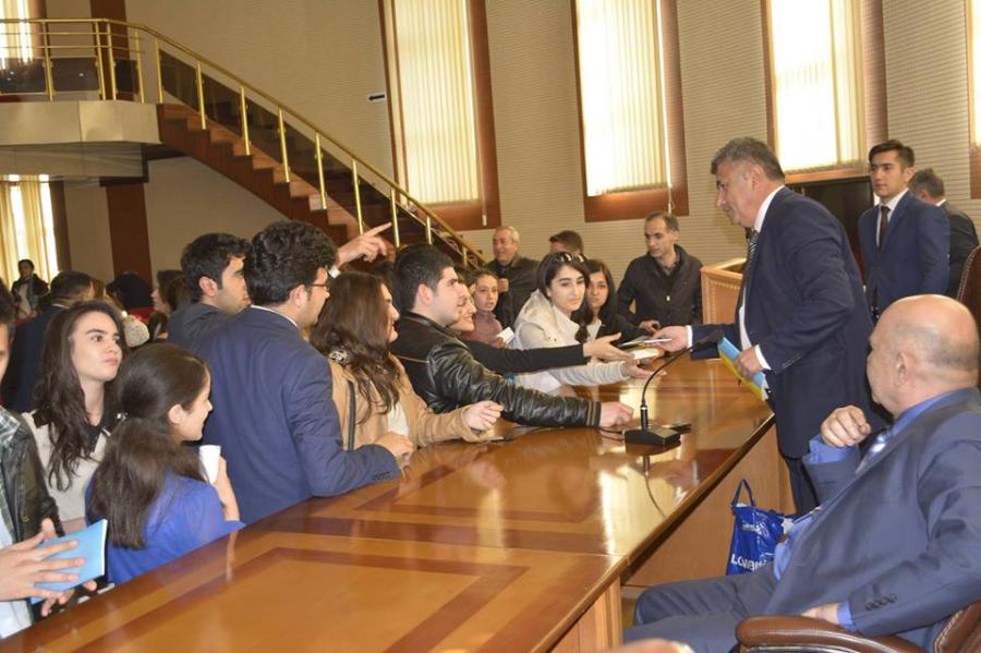 Bakı Dövlət Universitetində Qəşəm Nəcəfzadə ilə görüş <b style="color:red"></b>