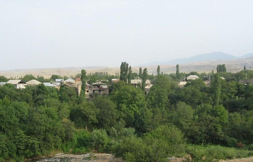 Goranboyun icra başçısı: "100-ə yaxın evə mərmi düşüb"<b style="color:red"></b>