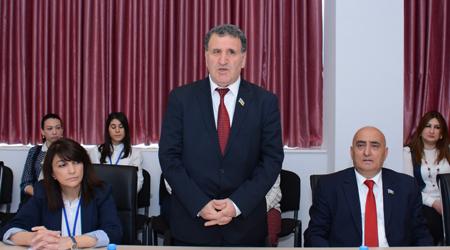 AMEA Naxçıvan Bölməsinin nəşrlərindən ibarət kolleksiya təqdim edildi <b style="color:red"></b>