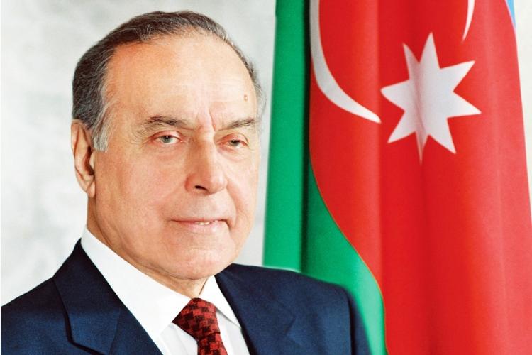 Ümummilli lider Heydər Əliyevin doğum günüdür<b style="color:red"></b>