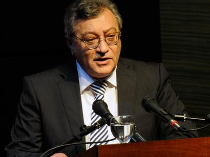 Prezident Mahmud Kərimovun vida mərasiminə qatılıb<b style="color:red"></b>