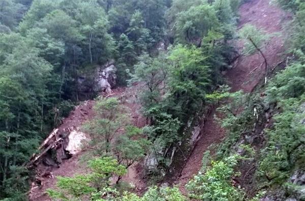 Şahdağ Milli Parkında torpaq sürüşməsi <b style="color:red"></b>