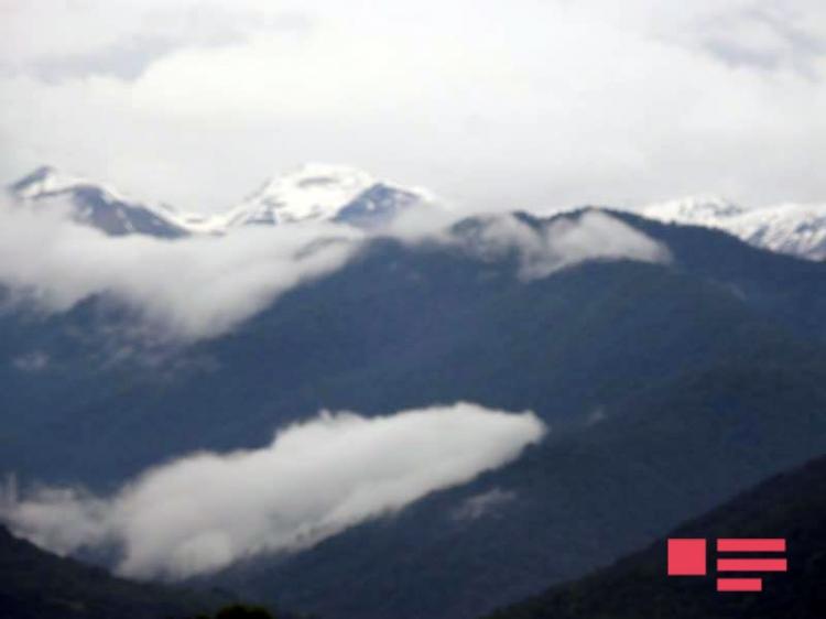 Zaqatalaya qar yağıb<b style="color:red"></b>