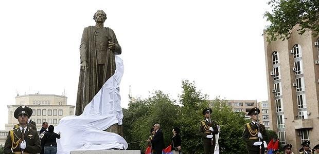 Böyük Vətən Müharibəsi veteranları ayağa qalxdı<b style="color:red"></b>
