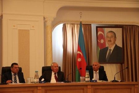 İnstitut direktoru vəzifəsindən azad edildi<b style="color:red"></b>