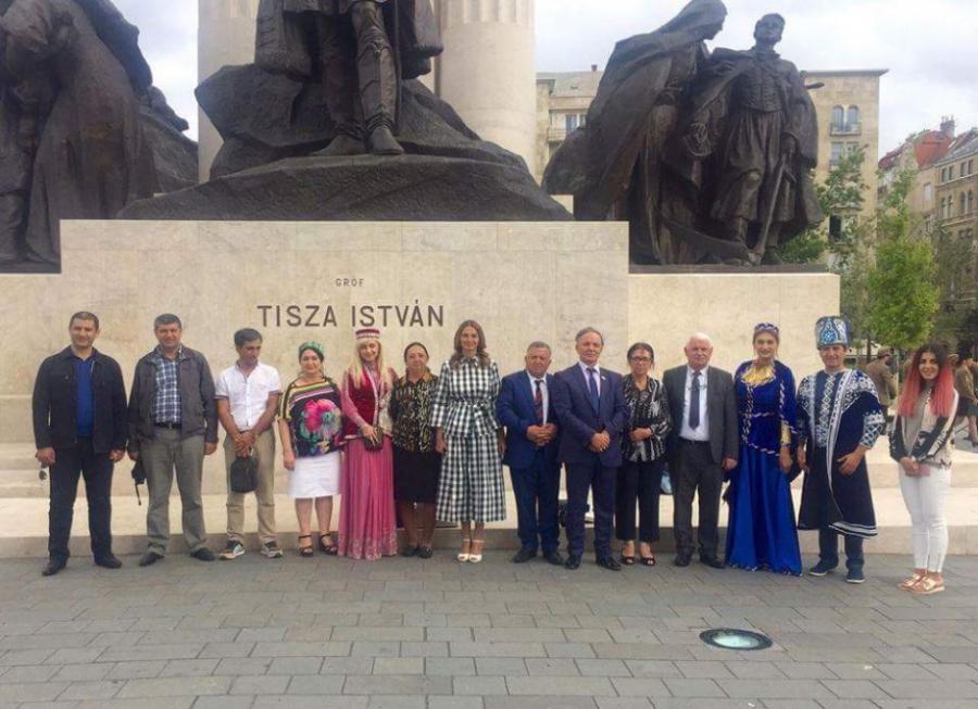 Azərbaycan nümayəndə heyəti Turan Qurultayında - <b style="color:red">Fotoreportaj</b>