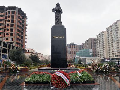 Bakıda “Ana harayı” abidəsini ziyarət davam edir<b style="color:red"></b>