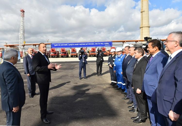 Prezident: “Dəniz kənarında yerləşən neftayırma zavodu köçürüləcək”<b style="color:red"></b>