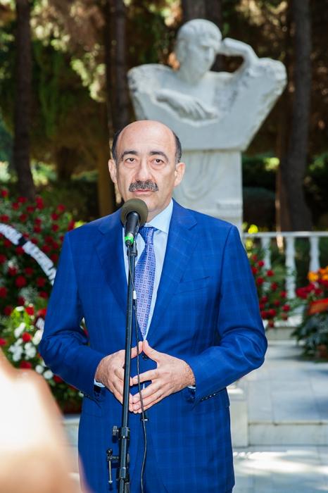 İlyas Əfəndiyev yad edildi - <b style="color:red">Fotoreportaj</b>