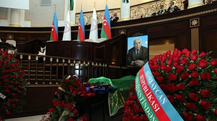 Arif Mehdiyev II Fəxri xiyabanda dəfn olundu<b style="color:red"></b>
