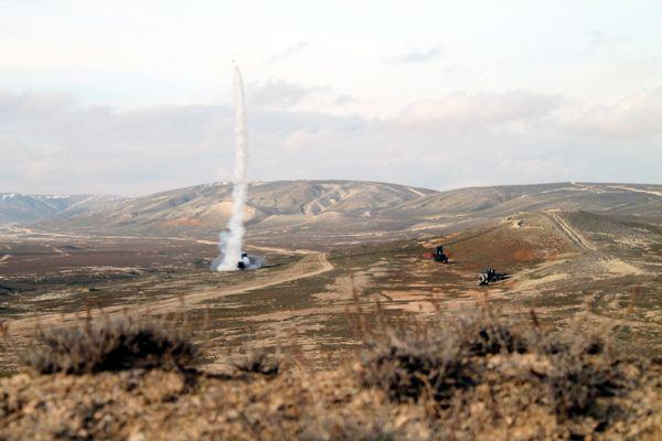 "İldırım" zenit-raket komplekslərindən döyüş atışları yerinə yetirildi<b style="color:red"></b>
