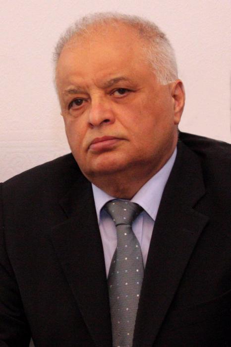 Şərəfli nəslin təmsilçiləri <b style="color:red"></b>