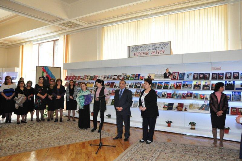 Milli Kitabxanada Heydər Əliyevlə bağlı kitablar sərgiləndi<b style="color:red"></b>