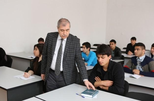 Sabiq rektor vəfat etdi<b style="color:red"></b>