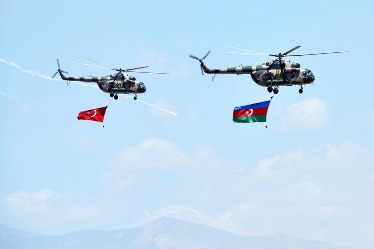 Naxçıvanda Azərbaycan-Türkiyə birgə hərbi təlimləri <b style="color:red"></b>