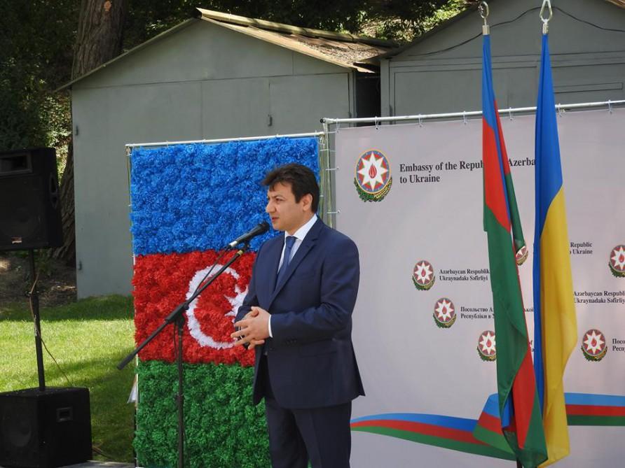 Kiyevdə Azərbaycan-Ukrayna Xalqlarının Dostluq Parkı açıldı<b style="color:red"></b>