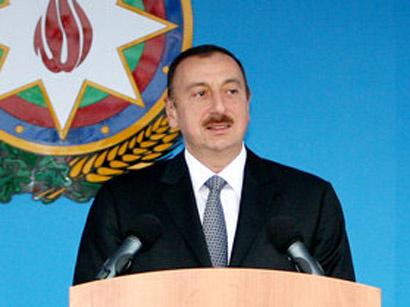 İlham Əliyev: "Azərbaycan bəzi neft hasil edən ölkələrin üzləşdiyi çətinliklərdən yan keçə bildi"<b style="color:red"></b>