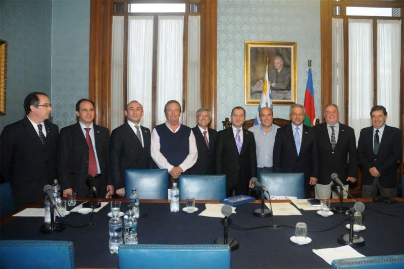 Uzaq ölkədə yaxın dostlar<b style="color:red"></b>