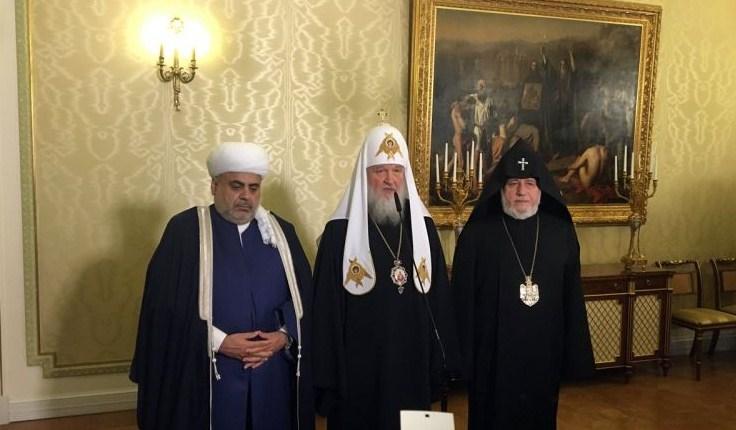 Patriarx Kirill Dağlıq Qarabağ münaqişəsində əsir düşənləri azad etməyə çağırdı<b style="color:red"></b>