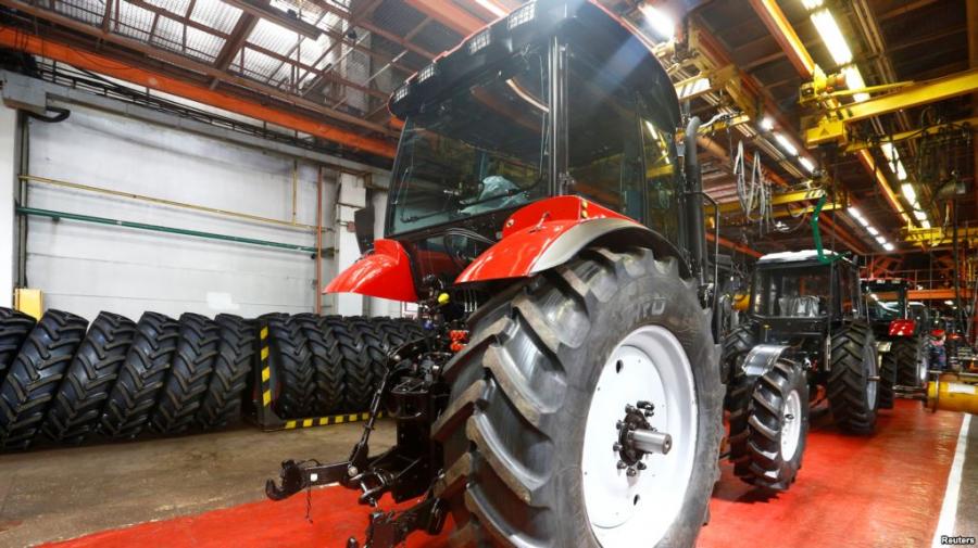 Minsk traktor zavodu Azərbayacana 460 ədəd texnika göndərir<b style="color:red"></b>