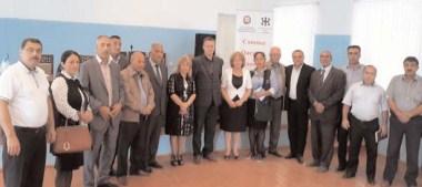 Yazıçılar Biləsuvarda məcburi köçkünlərlə görüşdülər<b style="color:red"></b>