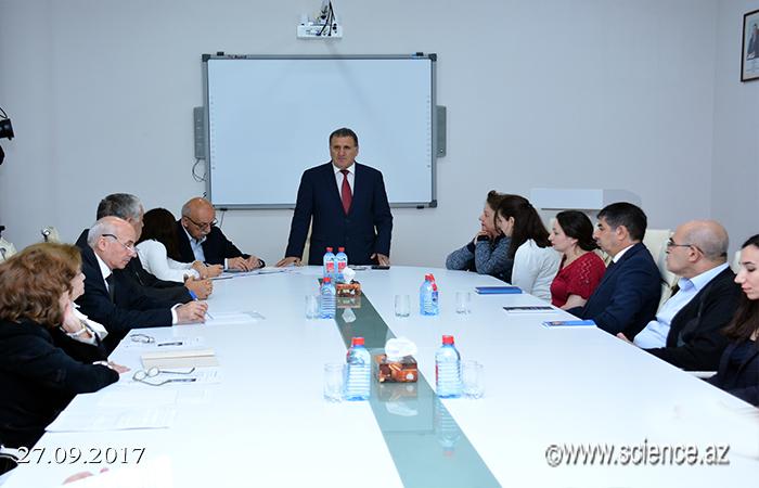 Ədəbiyyat İnstitutunda kolumbiyalı yazıçı ilə görüş<b style="color:red"></b>
