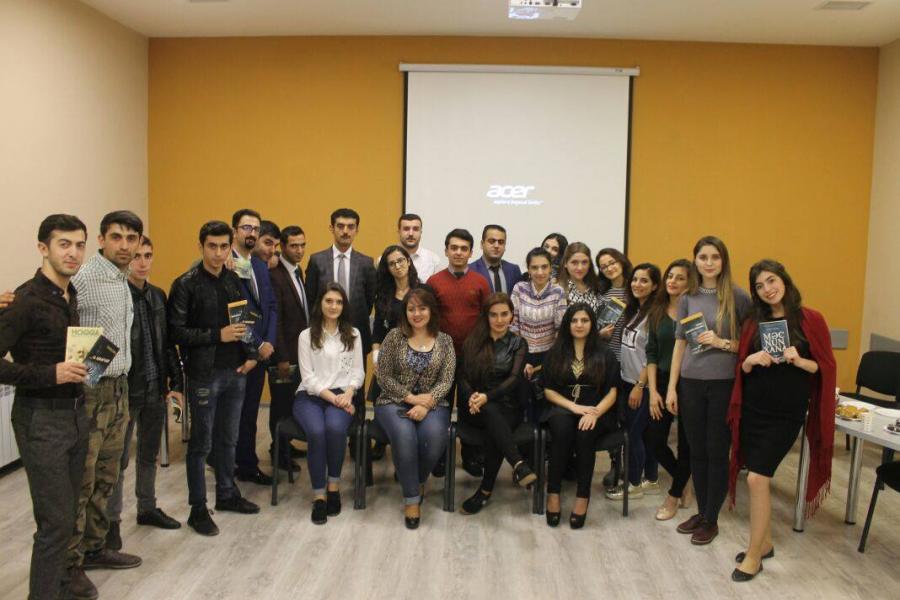 Sumqayıtda gənc yazarlarla görüş <b style="color:red"></b>