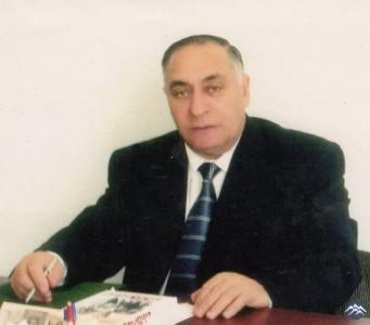 Baş redaktor vəfat edib
