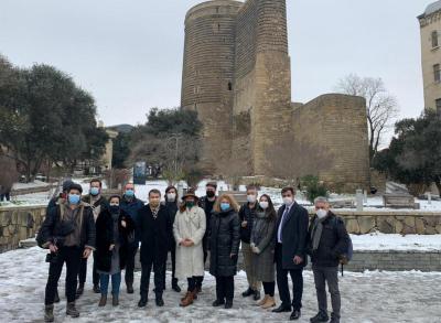 Xarici jurnalistlər Bakıya gəldilər
