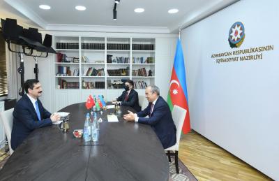 İqtisadiyyat naziri Türkiyənin Azərbaycandakı səfiri ilə görüşüb