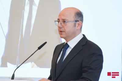 Britaniya Azərbaycanın enerji sektoruna investisiya yatırıb