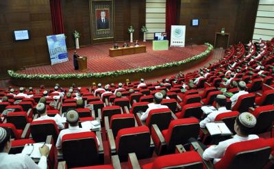Azərbaycan UNESCO səviyyəli Məhtimqulu Fəraqi vebinarında