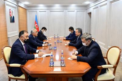 Əli Əsədov Qazaxıstanın baş nazirinin müavini ilə görüşüb