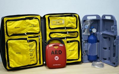AFFA 4 kluba defibrilyator cihazı verdi