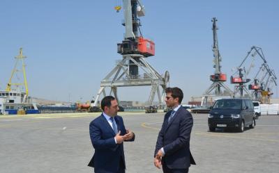 İsrailin Azərbaycandakı səfiri Bakı Limanına səfər edib