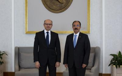 Energetika naziri Türkiyə səfirini qəbul edib