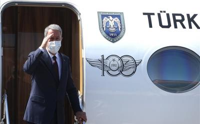 Hulusi Akar Pakistanın hərbi istehsal naziri ilə görüşüb
