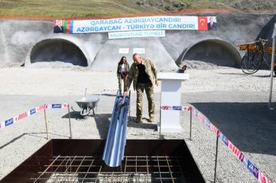 Azərbaycan Prezidenti Murovdağ tunelinin təməlini qoyub