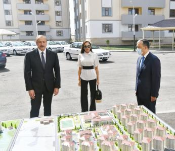 Prezident və xanımı şəhid ailələri və Vətən müharibəsi qəhrəmanlarına mənzillər təqdim ediblər-  Yenilənib/Foto