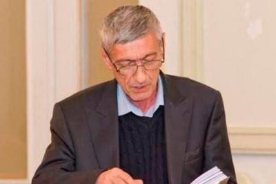 Böyük Zəfərin addımları duyulan roman - Vaqif Yusifli yazır